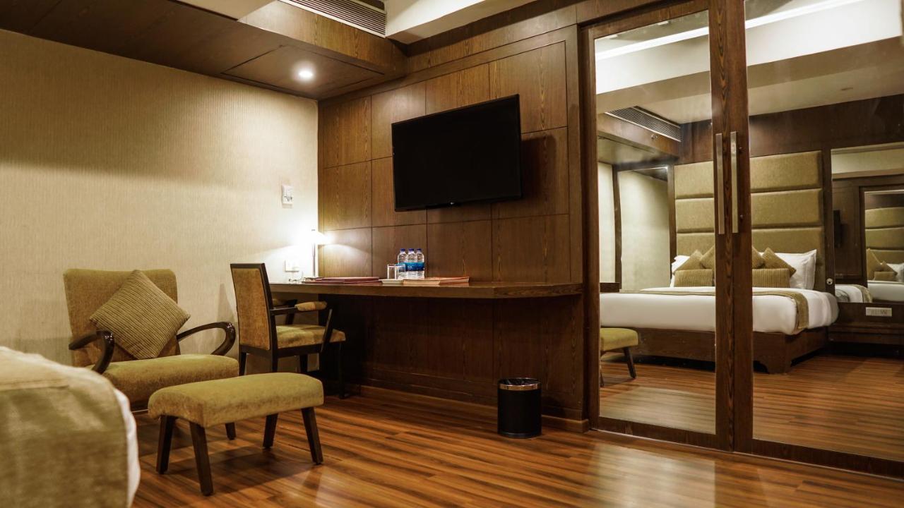 Hotel Centre Point Nágpur Kültér fotó