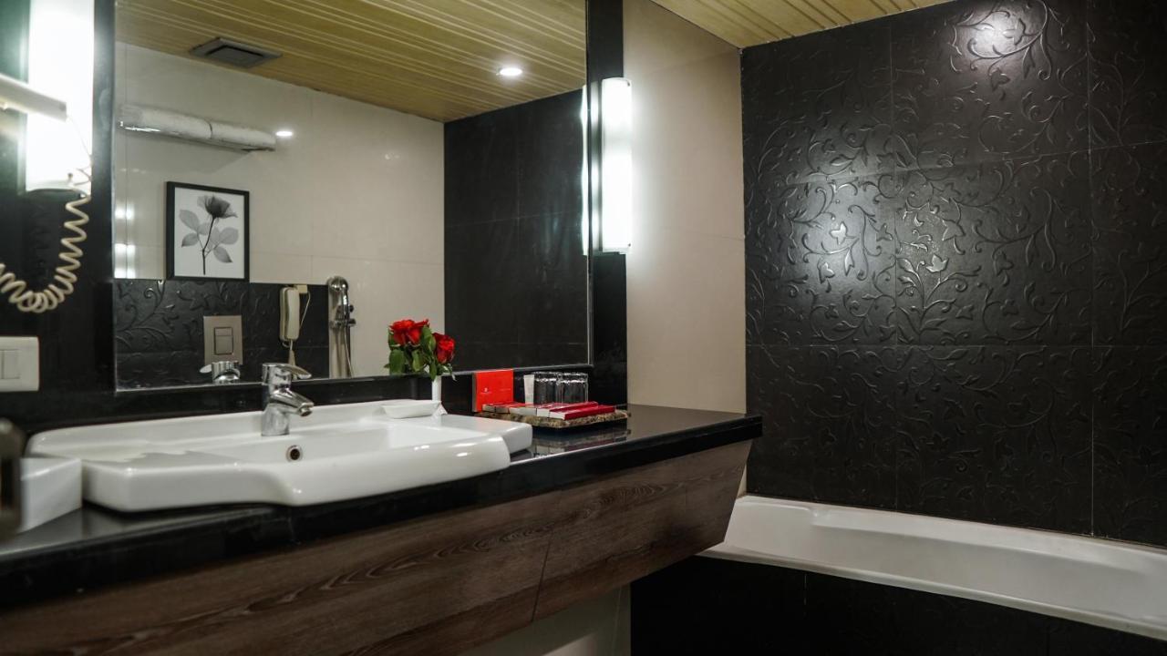 Hotel Centre Point Nágpur Kültér fotó