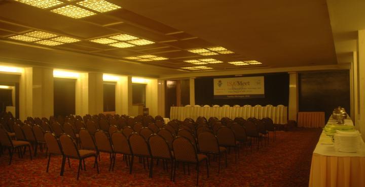 Hotel Centre Point Nágpur Kültér fotó